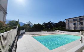 Grand Studio 38M2 Dans Ancien Palace Avec Piscine Et Place De Parking Privee